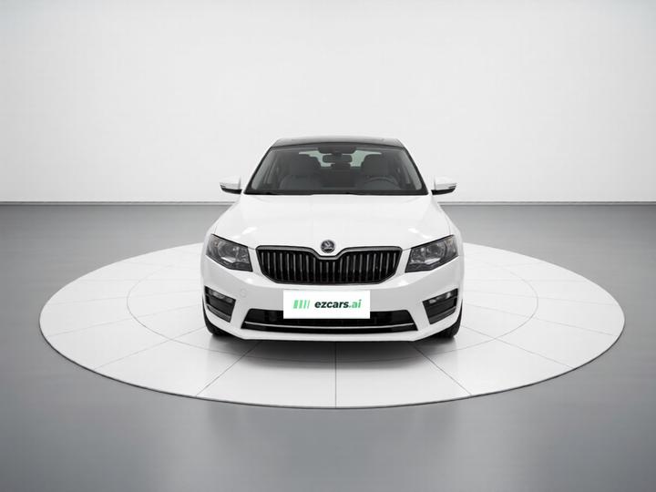 Octavia 2017 1.6L MT photo 2