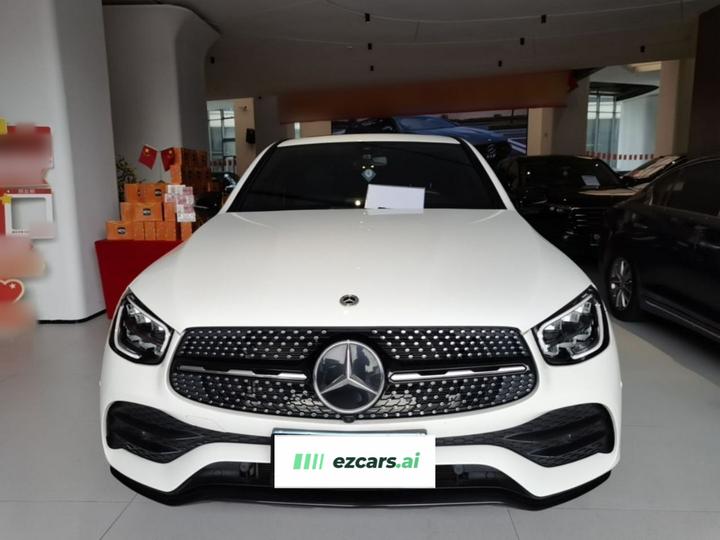 GLC Coupe 2023 GLC 260 4MATIC Coupe SUV photo 2