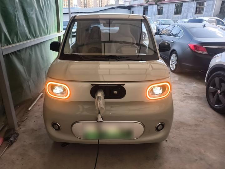 Hongguang MINIEV 2024 3rd Gen 215km photo 2