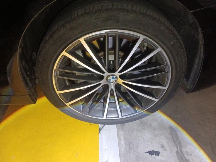 5 Series 2023 530Li Leading M Sport Package photo 8