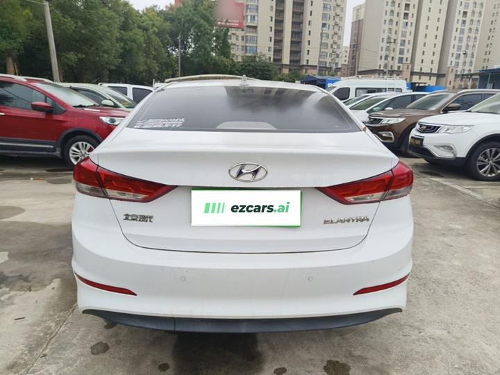 Elantra 2020 1.5L CVT Smart Elite photo 5
