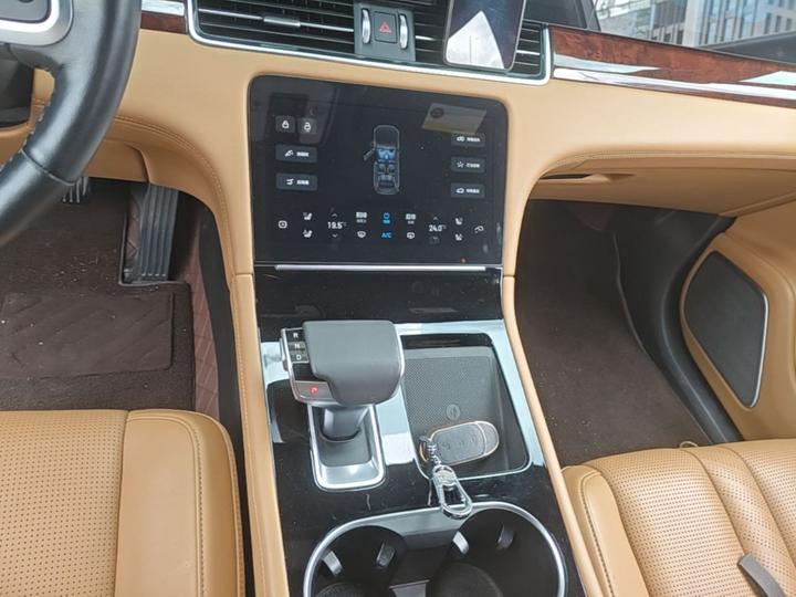 Li Auto ONE 2020 EREV 6-Seater photo 8