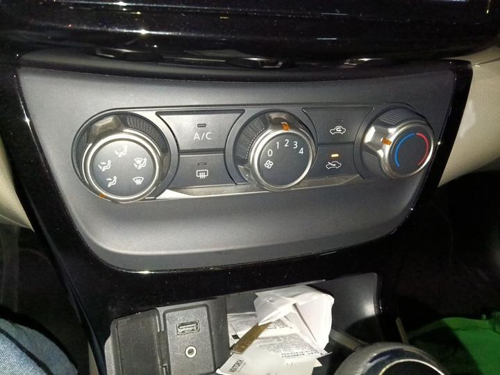 Sylphy 2016 1.6XV CVT Smart photo 5