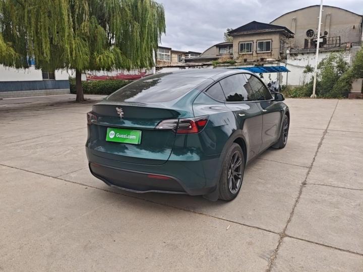 Model Y 2023 RWD photo 6