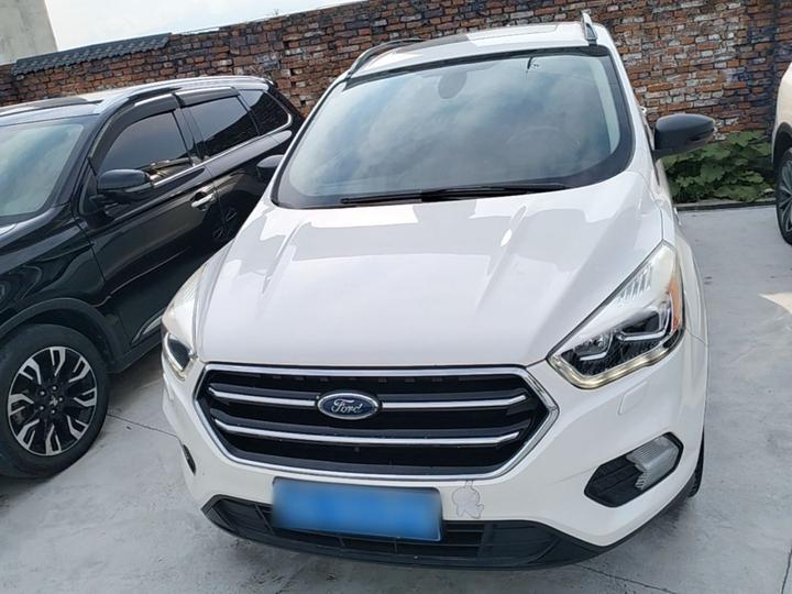 Kuga 2017 EcoBoost 245 AWD photo 2