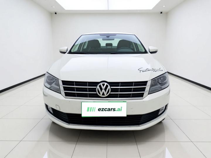Lavida 2013 Facelift Classic 1.6L MT Comfort photo 2