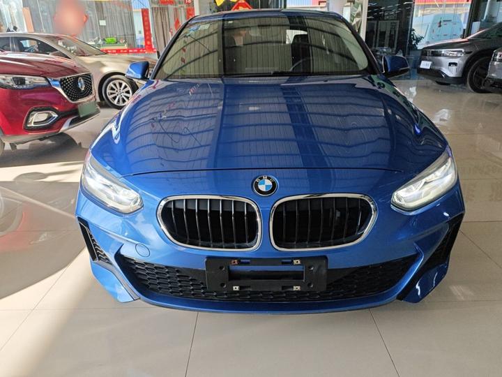1 Series 2019 118i M Sport Package photo 2