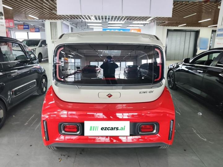 KiWi EV 2023 NCM photo 3