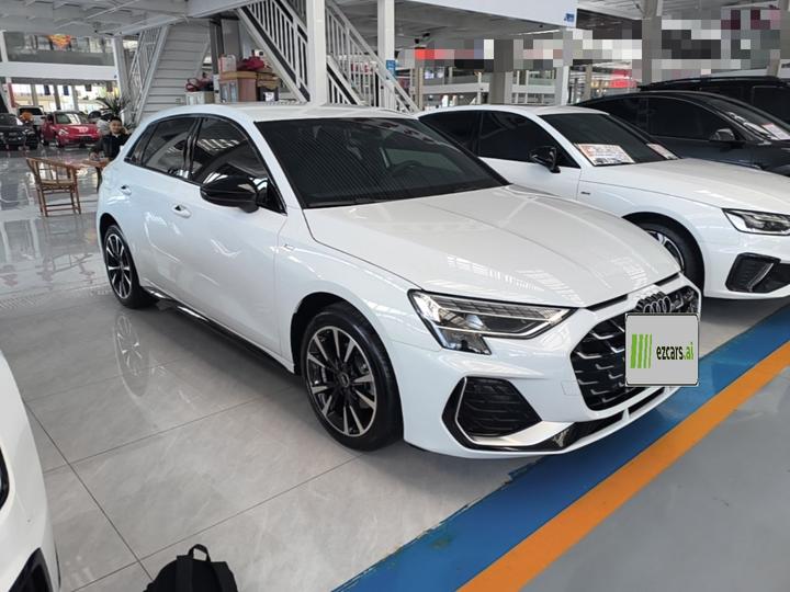 A3 2026 Sportback 35TFSI Flying Spur photo 5