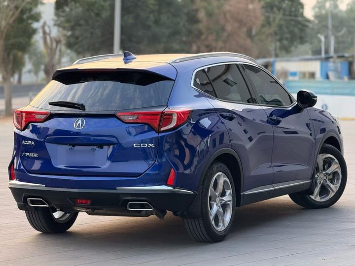 CDX 2016 1.5T RWD Exclusive photo 2