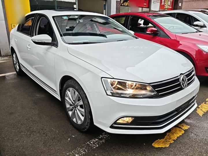 Sagitar 2015 1.6L AT Comfort photo 3