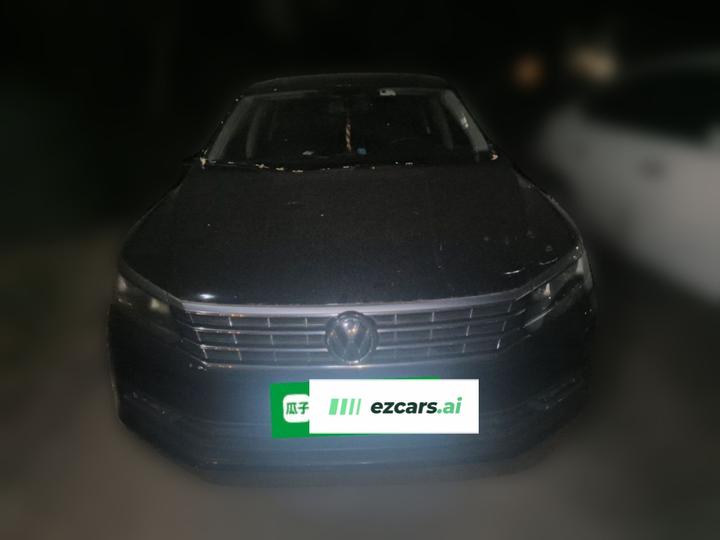 Passat 2017 330TSI DSG photo 2