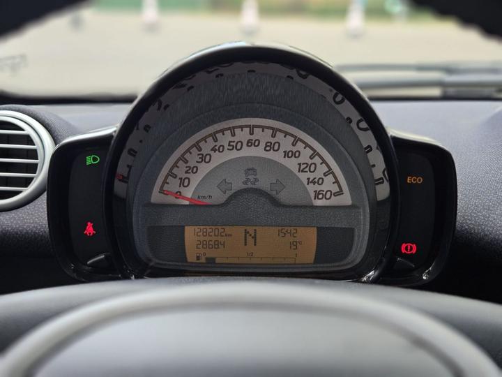 fortwo 2012 1.0 MHD Coupe Standard photo 2