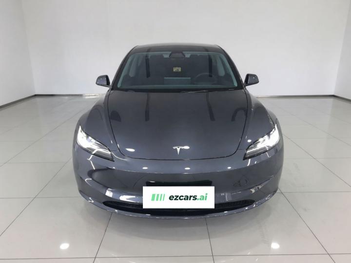 Model 3 2023 RWD photo 2