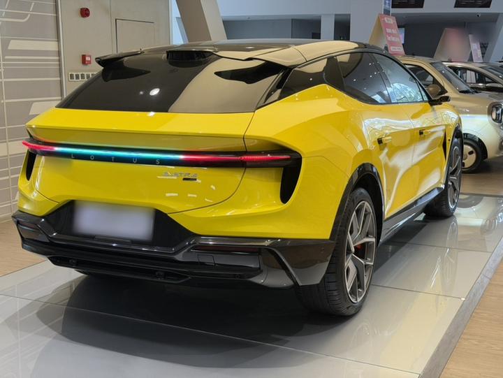 Lotus ELETRE 2025 600 Luxury photo 3