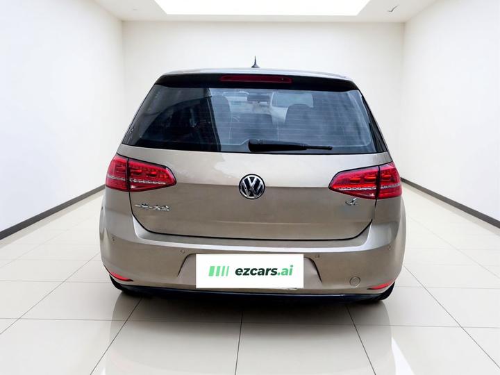 Golf 2016 1.6L AT Comfort photo 5
