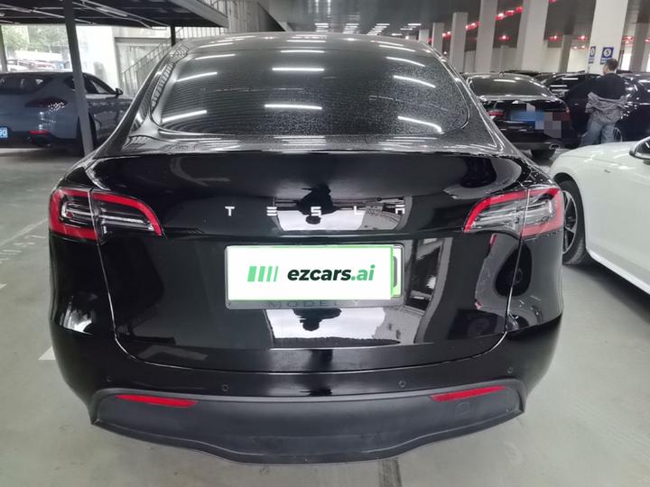 Model Y 2022 Long Range AWD photo 5