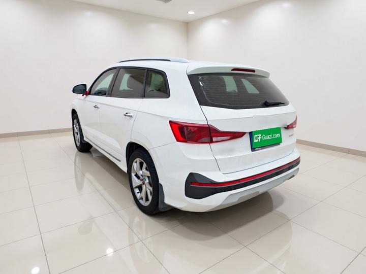 VS7 2026 280TSI AT Honor photo 4
