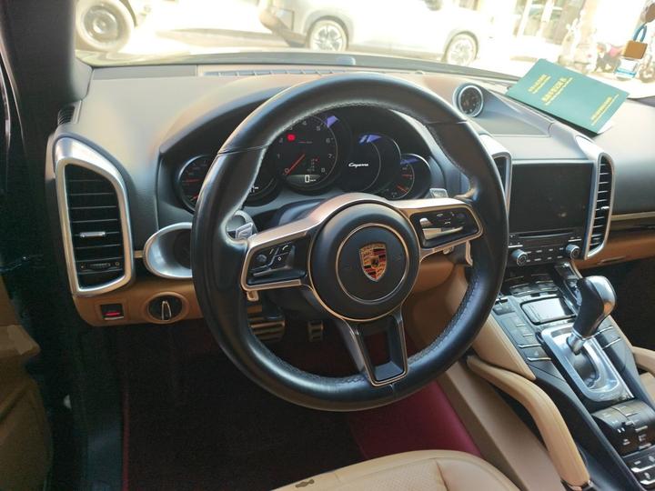 2016 Cayenne 3.0T photo 7