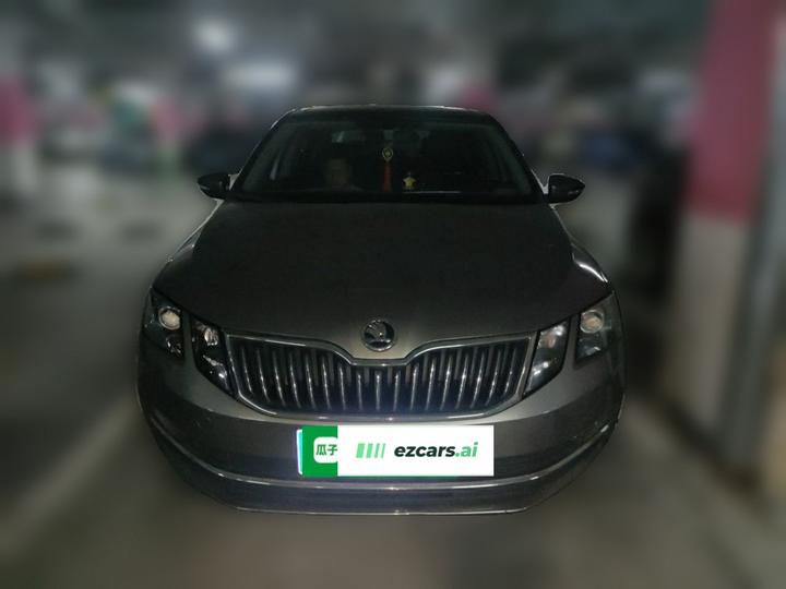 Octavia 2018 TSI230 DSG Luxury photo 2