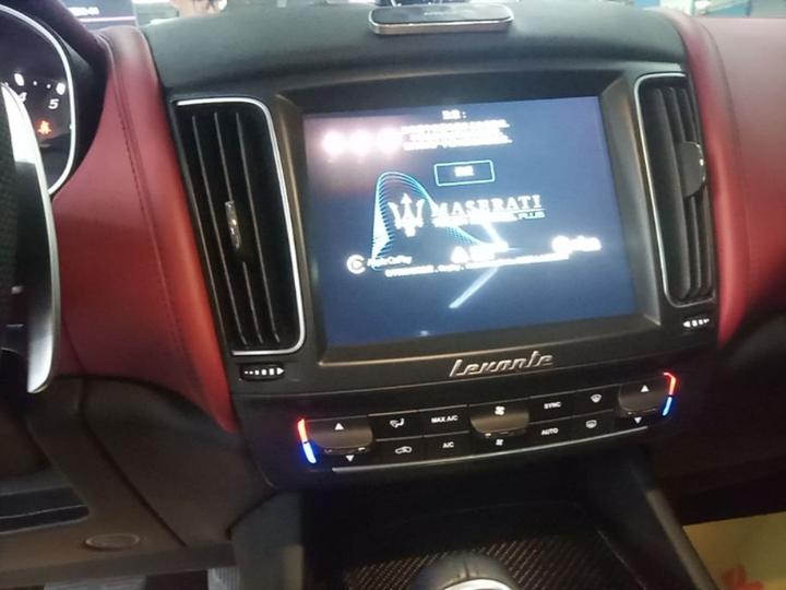 Levante 2016 3.0T Standard photo 8