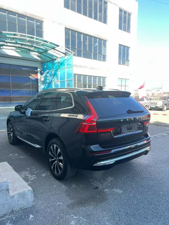XC60 2024 B5 AWD Luxury photo 3