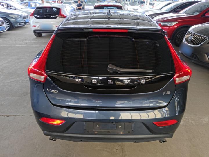 V40 2017 T3 photo 3