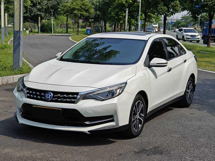 D60 2018 1.6L CVT Connected Elite