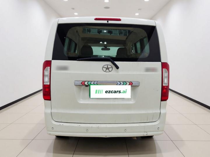 Refine M3 2016 1.6L Luxury Smart photo 5