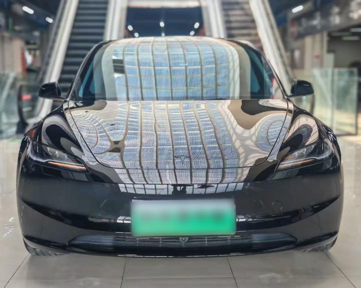 Model 3 2026 RWD photo 2