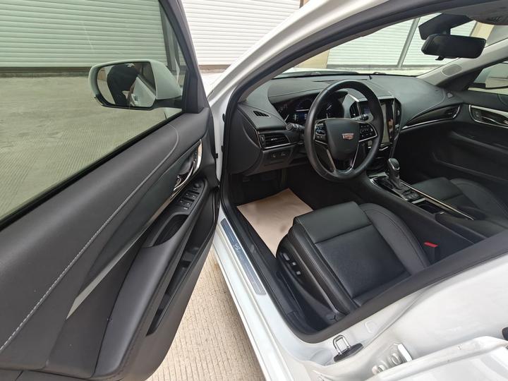 ATS-L 2017 28T Tech photo 7