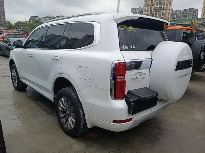 500 EV 2023 Hi4-T photo 4