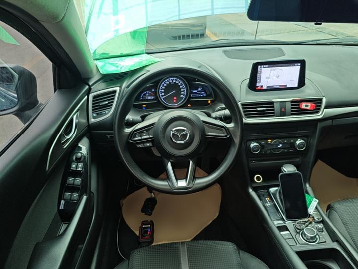 3 Axela 2017 Sedan 1.5L AT Luxury China V photo 6
