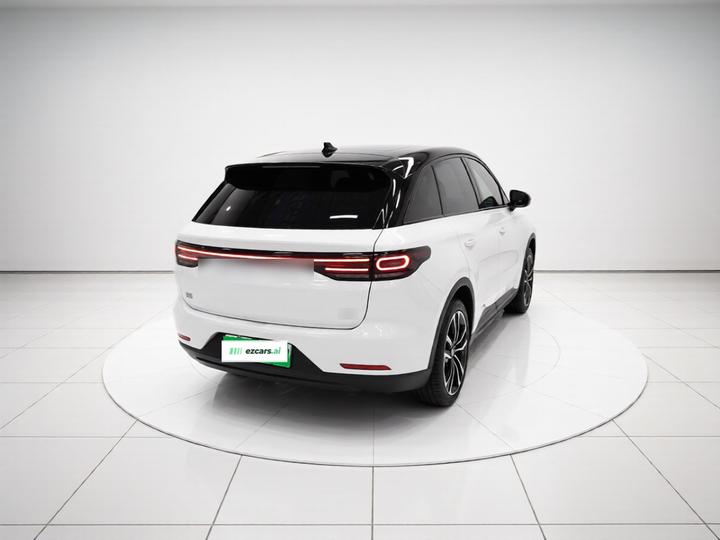 Leapmotor C11 2023 EV 500 Comfort photo 5