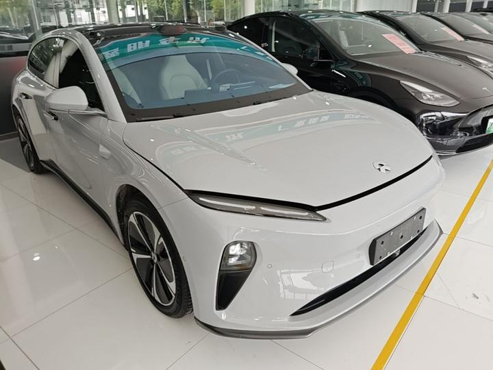 ET5T 2024 75kWh Touring photo 3