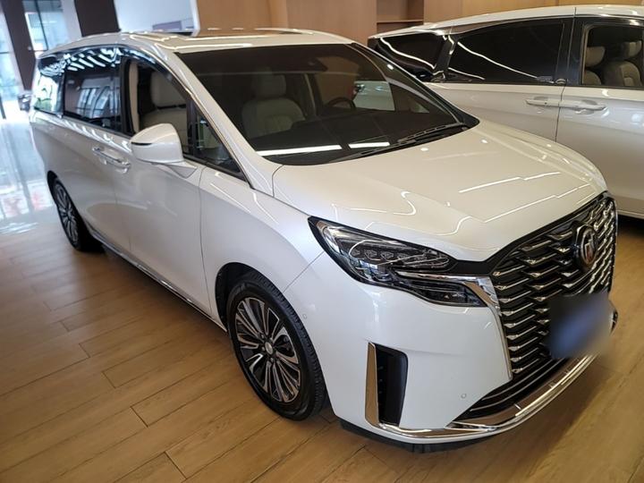 GL8 2023 ES Luxury photo 3