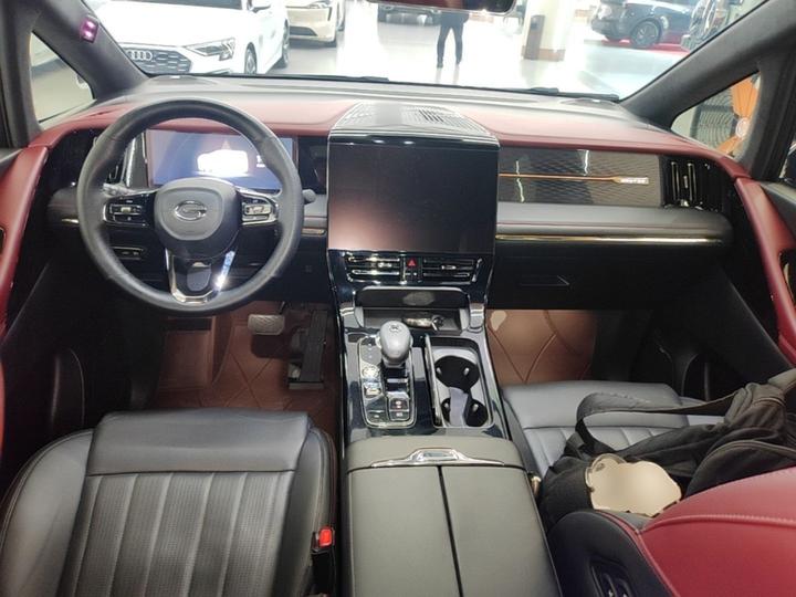GAC Trumpchi M8 2023 Hybrid photo 2