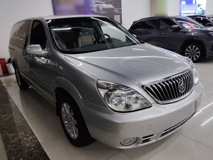 GL8 2011 2.4L LT Executive photo 3