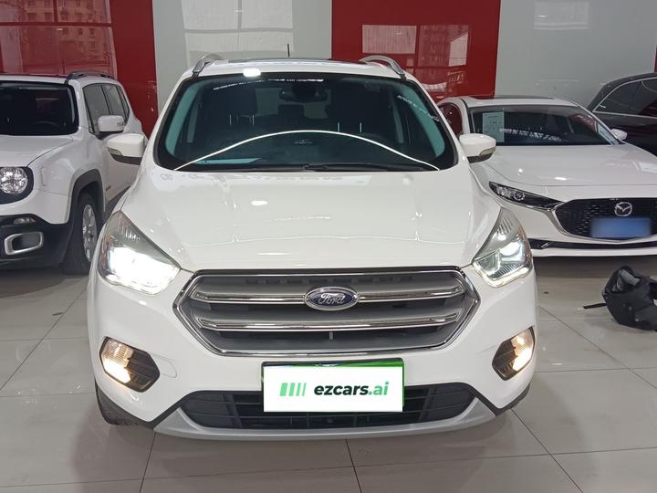 Kuga 2018 EcoBoost 180 RWD photo 2