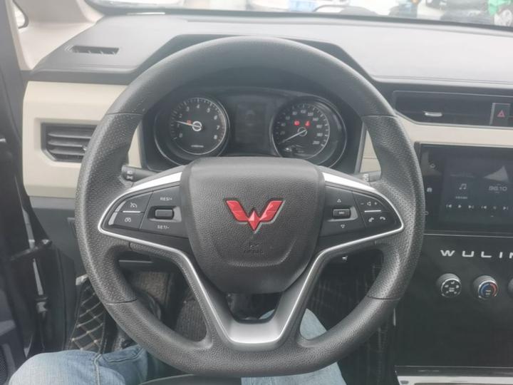 Wuling 2021 1.5T MT Comfort photo 6