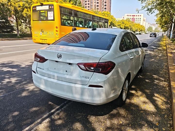 Excelle 2018 15N CVT Elite photo 4