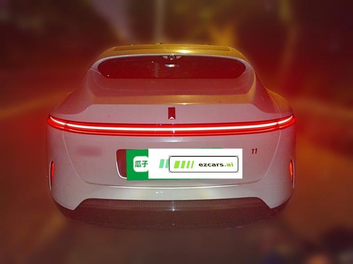 11 2023 Smart Upgraded 90 RWD photo 5