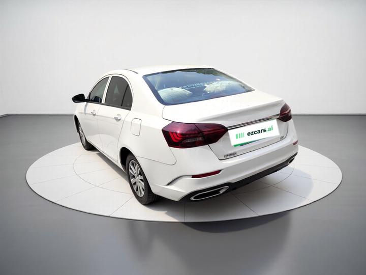 Emgrand 2021 UP 1.5L CVT Comfort photo 4