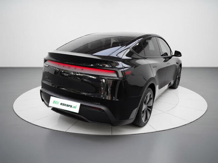 Model Y 2025 RWD photo 6