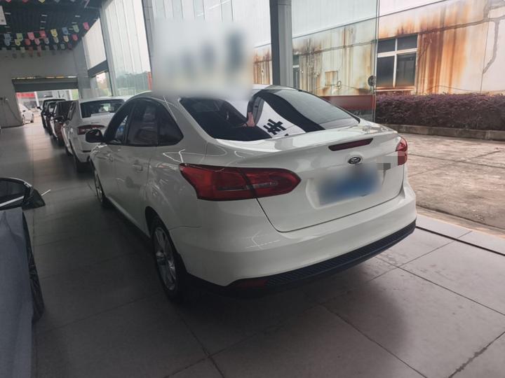 Focus 2017 Sedan 1.6L AT Comfort photo 4