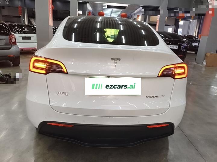 Model Y 2022 Long Range AWD photo 3