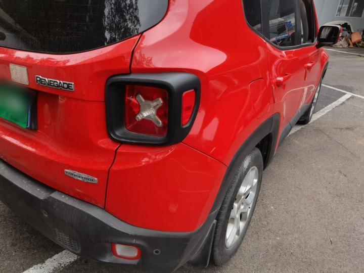 Renegade 2018 180T AT photo 7