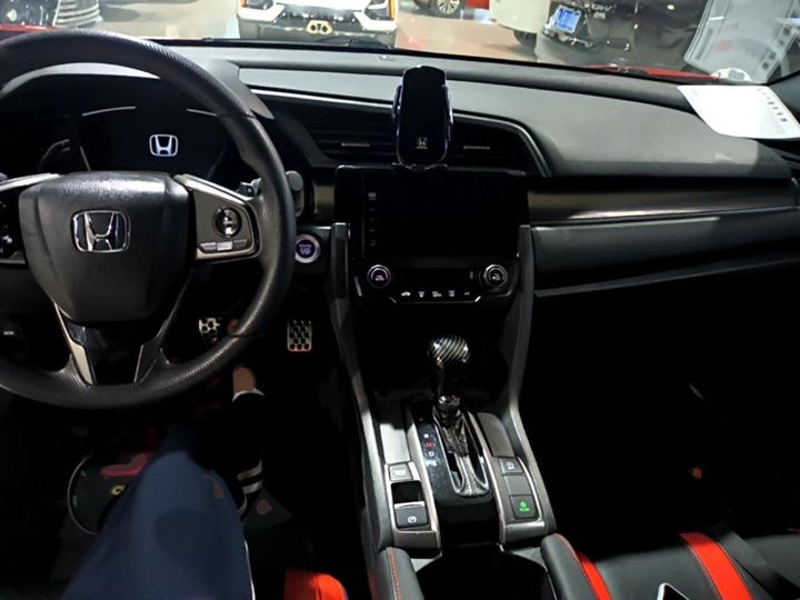 Civic 2021 HATCHBACK 220TURBO CVT photo 2