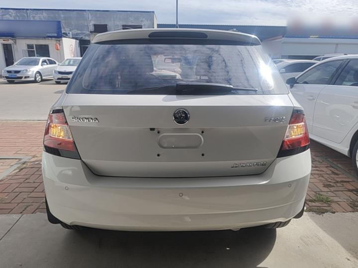 Fabia 2017 1.4L AT photo 3