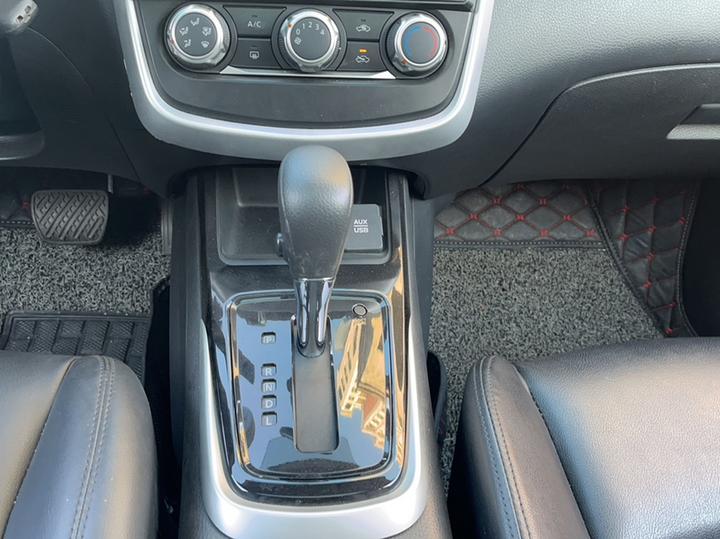 Tiida 2016 1.6L CVT photo 6